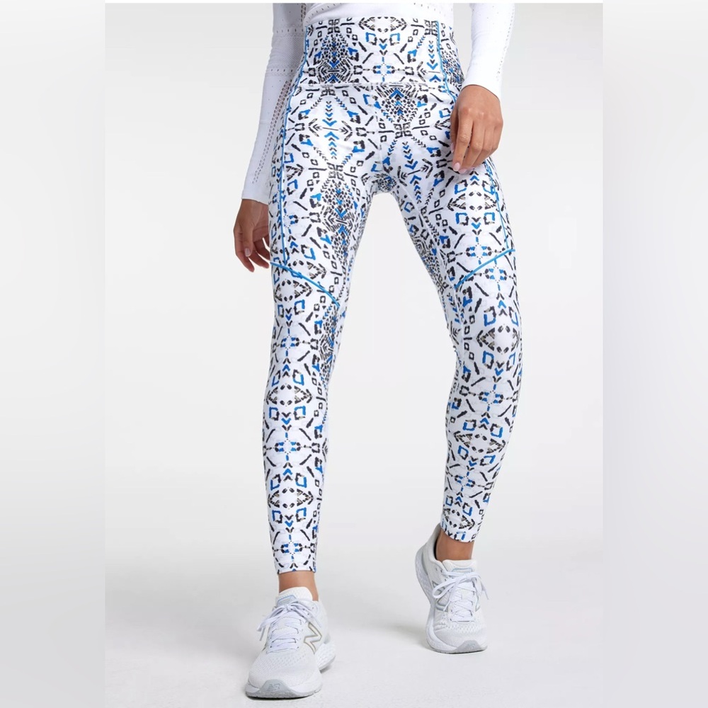 CALIA by Carrie Underwood Blue and White Patterned Leggings